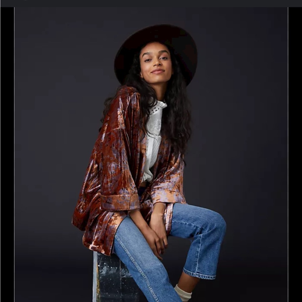 Anthropologie Size M velvety kimono